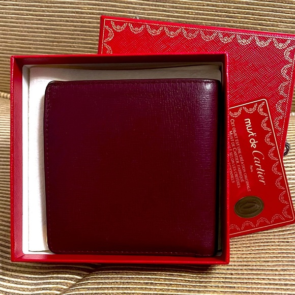 Cartier Bordeaux Unisex Must de Cartier Bifold Wallet - Picture 3 of 16